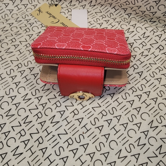 NWT JOLENE COUTURE Boutique Heart design Wallet Red with twist lock & zipper - Picture 6 of 8
